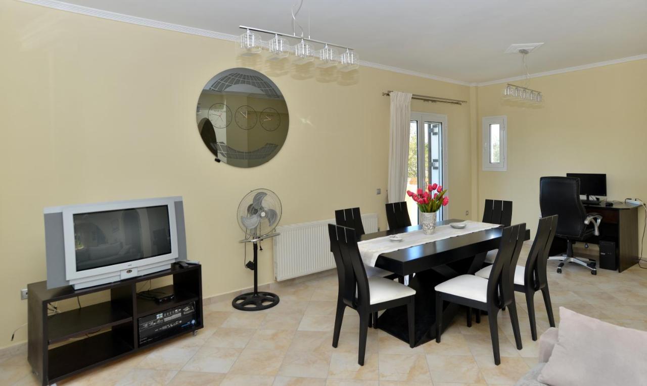 Villa Konstantinos 6 Bedrooms Aegina Экстерьер фото
